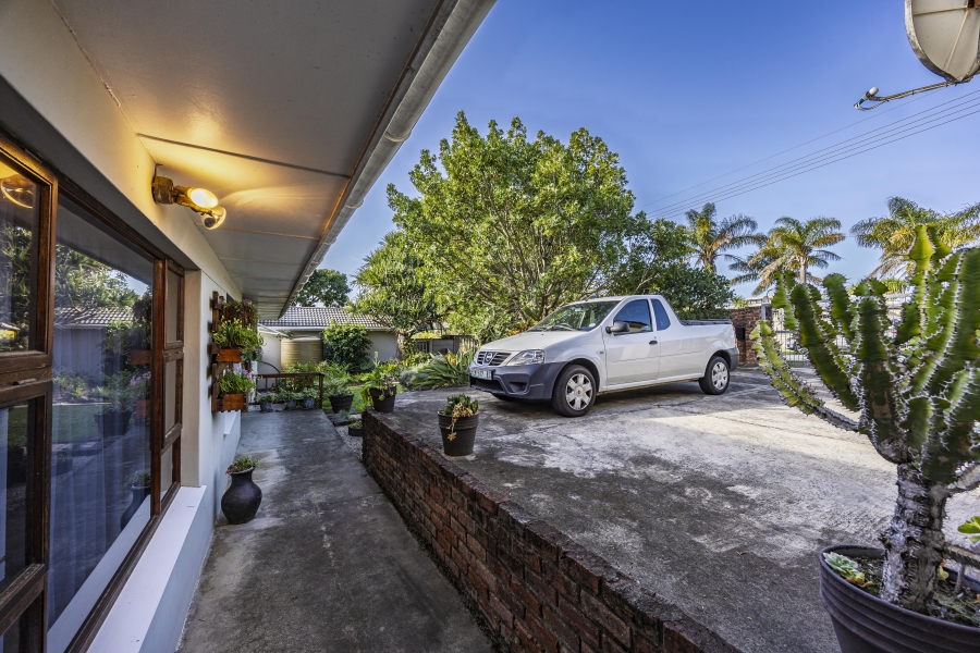 3 Bedroom Property for Sale in Beacon Bay North Eastern Cape